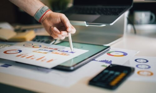 Dashboards vs. Relatórios Agênticos: Qual escolher?