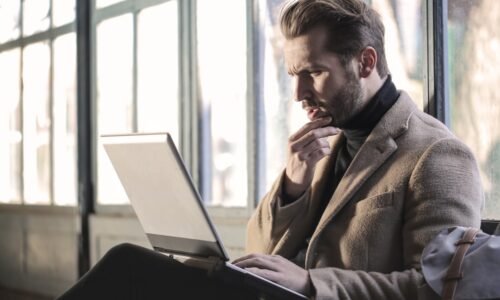 Segmentação Humana vs. Hiperpersonalização por IA